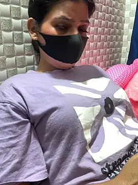 Snapshot of Hot_Jaanvi_ chatting on March 30, 2026, 5:25 pm Hot Jaanvi online show from March 30, 2026, 5:25 pm