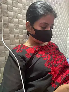 Hot Jaanvi  online show from May 9, 2026, 5:40 pm