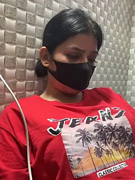 Hot Jaanvi  online show from May 31, 2026, 6:09 pm