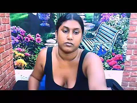 IndianChocolatepie4u online show from November 12, 2025, 6:19 pm