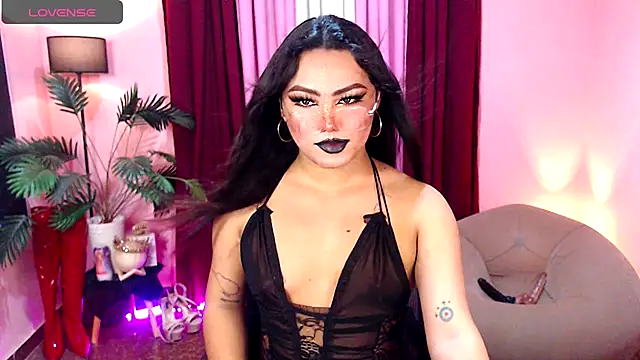 Unique Maya online show from October 16, 2025, 8:48 am