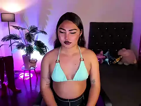 Unique Maya online show from April 9, 2026, 2:11 am