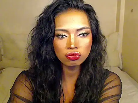 KathRouge online show from July 4, 2026, 12:44 pm