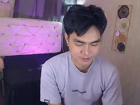 JakeXolsen online show from November 13, 2025, 5:23 pm