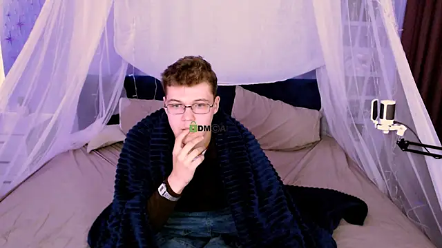 lucas long  online show from October 2, 2025, 12:45 pm