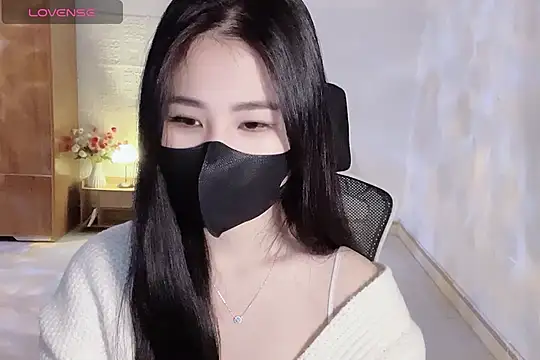    Daisy    online show from December 5, 2025, 2:58 pm