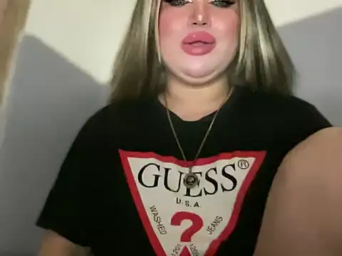 Naughtyrosecum online show from November 11, 2025, 3:12 pm