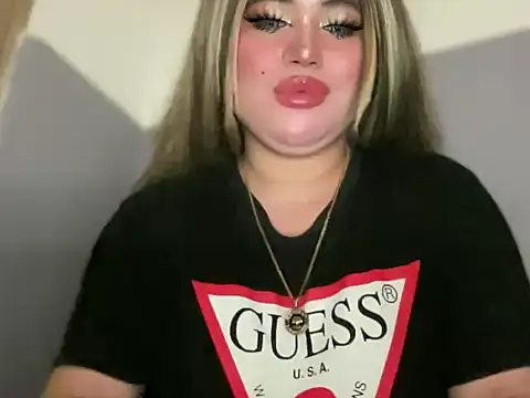 Naughtyrosecum online show from November 15, 2025, 6:26 pm