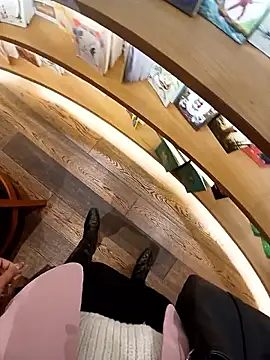 Ori-Lynk online show from November 19, 2025, 3:50 am