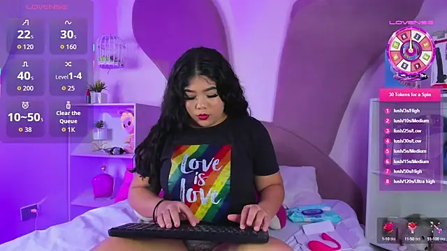 Amanda Moore online show from October 6, 2025, 3:37 am