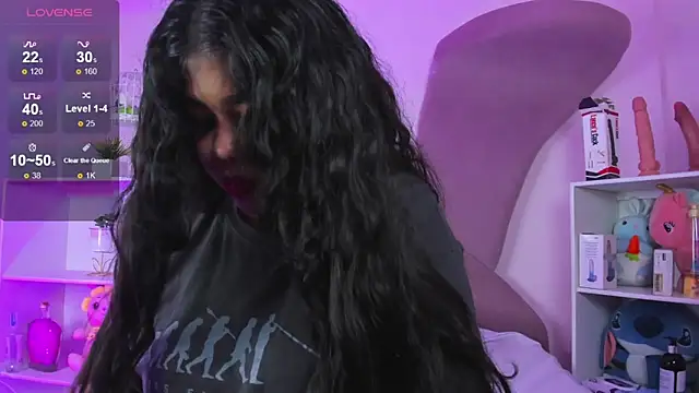 Amanda Moore online show from November 9, 2025, 4:11 am