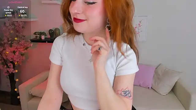 Snapshot of Violet_Griffen chatting on April 5, 2026, 3:31 pm Violet Griffen online show from April 5, 2026, 3:31 pm