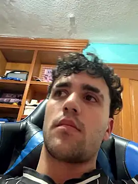 aavrdvh33 online show from April 1, 2026, 9:34 pm