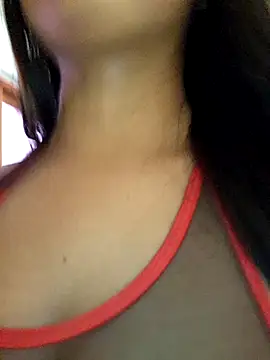 Snapshot of Michell_em chatting on February 18, 2026, 6:48 pm Michell em online show from February 18, 2026, 6:48 pm