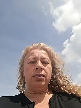 sofiacurvy 45 online show from December 2, 2025, 6:25 pm