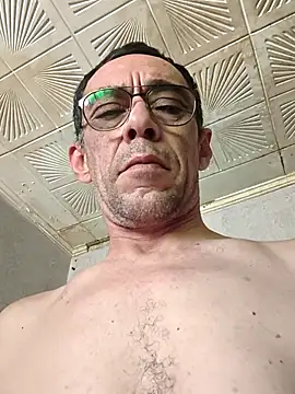 Tinh0t online show from February 16, 2026, 2:35 pm