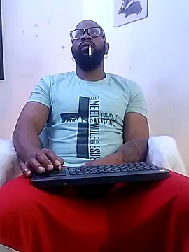 Snapshot of King_Malik chatting on February 4, 2026, 1:50 pm King Malik online show from February 4, 2026, 1:50 pm