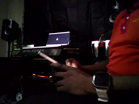 OnlyMoneyIwanT online show from February 22, 2026, 10:47 am