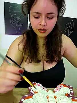 SeleneLuminari8 online show from June 28, 2026, 4:13 pm