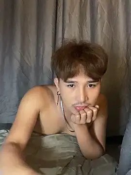 cute richard24 online show from April 22, 2026, 1:56 pm