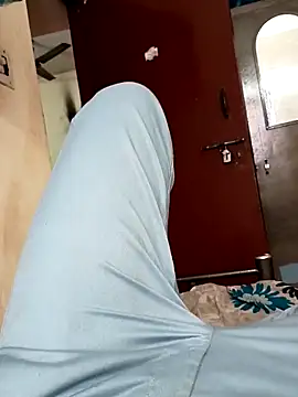 princemaheshboblover online show from October 3, 2025, 7:49 am