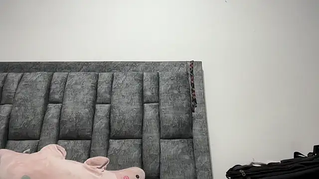 Snapshot of Sophia_copper chatting on October 16, 2025, 4:13 am Sophia copper online show from October 16, 2025, 4:13 am