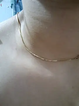 Snapshot of Suna_Lina chatting on October 17, 2025, 12:41 pm Suna Lina online show from October 17, 2025, 12:41 pm