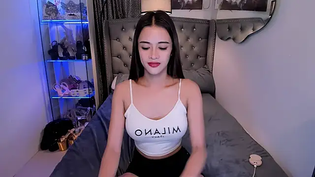 Snapshot of Lars_empress chatting on October 23, 2025, 9:08 am Lars empress online show from October 23, 2025, 9:08 am