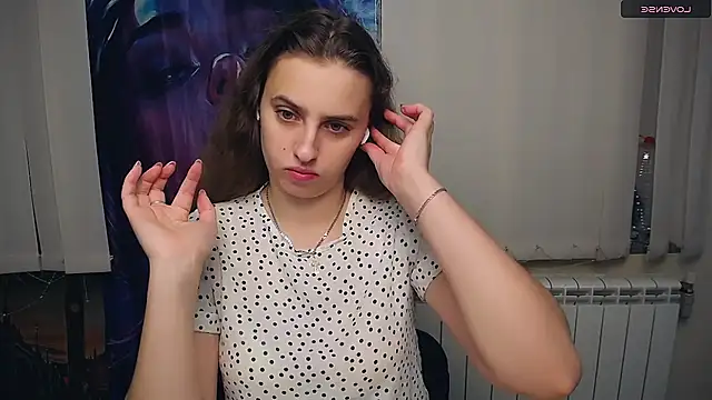 Snapshot of AmandaDimond_ chatting on October 20, 2025, 8:15 am AmandaDimond online show from October 20, 2025, 8:15 am