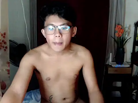 twink asianbunny online show from October 15, 2025, 3:23 pm