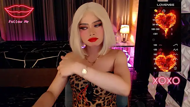 BigCockMaxineTS online show from November 2, 2025, 8:55 pm