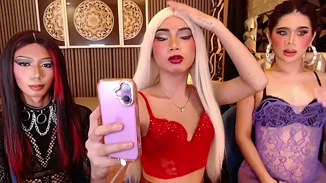 BigCockMaxineTS online show from June 30, 2026, 1:34 pm