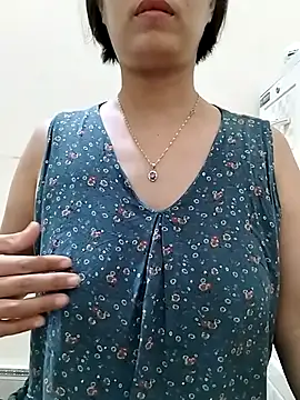 love sexy090 online show from October 16, 2025, 12:00 am