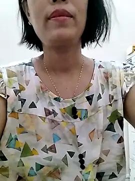 love sexy090 online show from May 15, 2026, 10:50 pm
