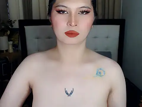 Snapshot of NaomiSmall chatting on October 2, 2025, 8:54 am NaomiSmall online show from October 2, 2025, 8:54 am