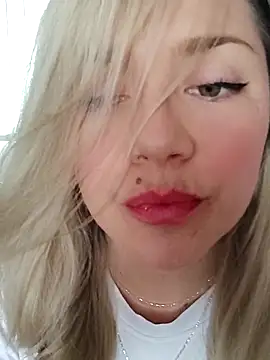 Snapshot of cameron_06 chatting on November 27, 2025, 6:10 pm cameron 06 online show from November 27, 2025, 6:10 pm