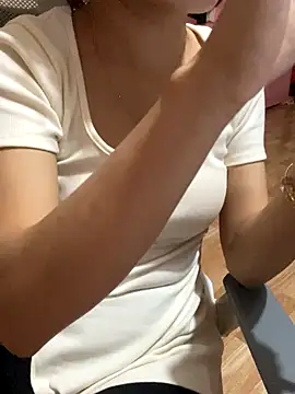 Mina048 online show from October 4, 2025, 4:05 pm