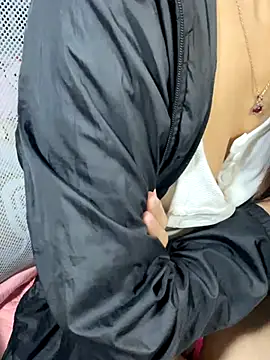 Snapshot of Mina048 chatting on December 14, 2025, 2:44 pm Mina048 online show from December 14, 2025, 2:44 pm