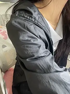 Snapshot of Mina048 chatting on December 16, 2025, 5:45 am Mina048 online show from December 16, 2025, 5:45 am