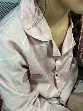 Snapshot of Mina048 chatting on December 20, 2025, 5:31 pm Mina048 online show from December 20, 2025, 5:31 pm