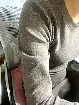 Snapshot of Mina048 chatting on January 7, 2026, 2:52 pm Mina048 online show from January 7, 2026, 2:52 pm