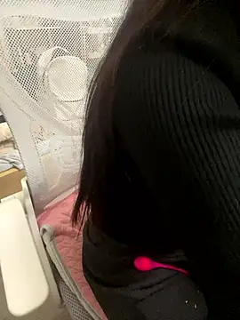 Snapshot of Mina048 chatting on January 12, 2026, 12:05 am Mina048 online show from January 12, 2026, 12:05 am