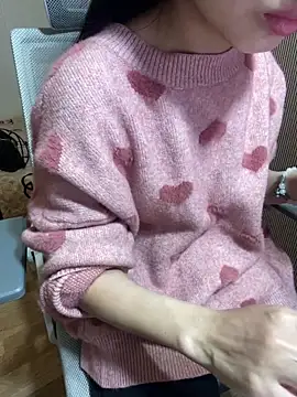 Snapshot of Mina048 chatting on February 21, 2026, 1:45 pm Mina048 online show from February 21, 2026, 1:45 pm