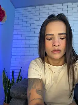 Im Fernanda online show from October 3, 2025, 11:40 am