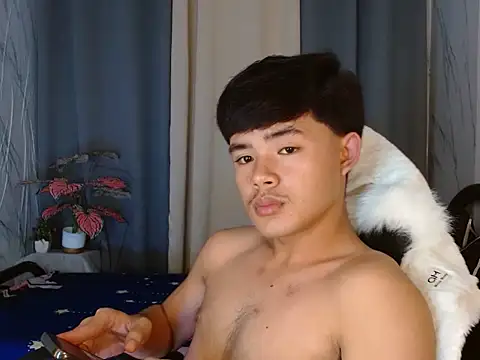 YourNaughtyTwink 69 online show from April 23, 2026, 4:09 pm