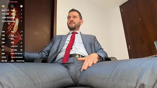 KarlBoss1 online show from October 15, 2025, 11:05 pm