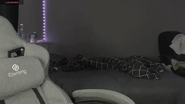 Snapshot of MelissaReis chatting on March 12, 2026, 8:42 am MelissaReis online show from March 12, 2026, 8:42 am