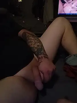 Twoslipperywhenwett online show from December 14, 2025, 6:56 pm