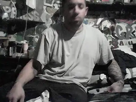 Twoslipperywhenwett online show from December 16, 2025, 8:25 pm