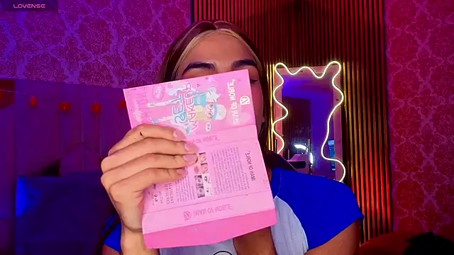 LIHIAN TAY online show from April 15, 2026, 12:56 pm